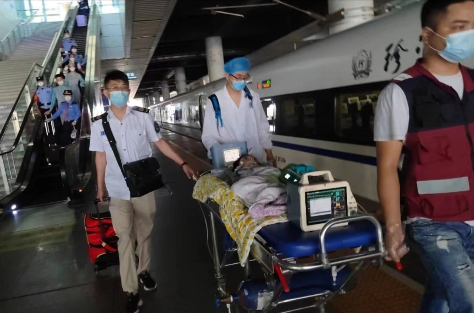 桑日县高铁转运公司